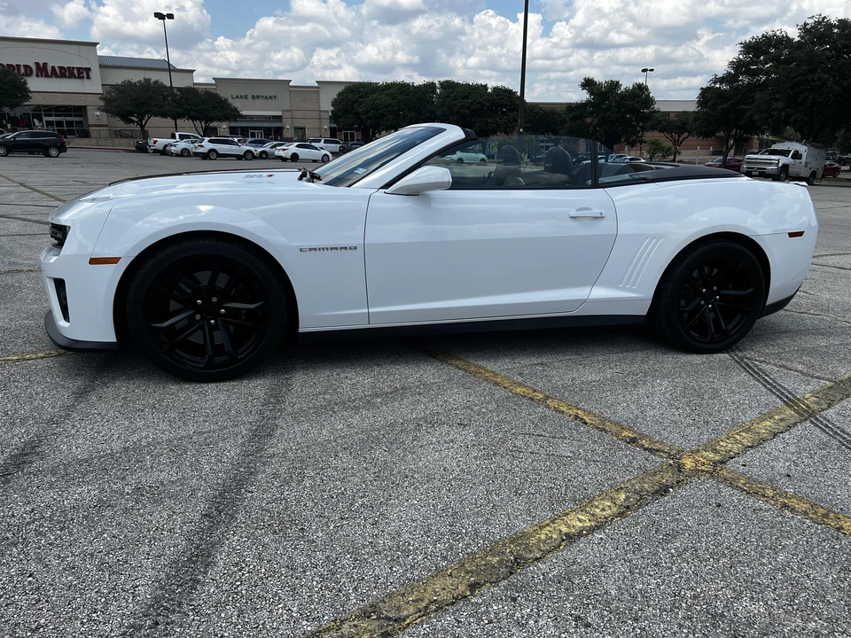 2013 Chevrolet Camaro ZL1 5th Gen - Image 13 of 31