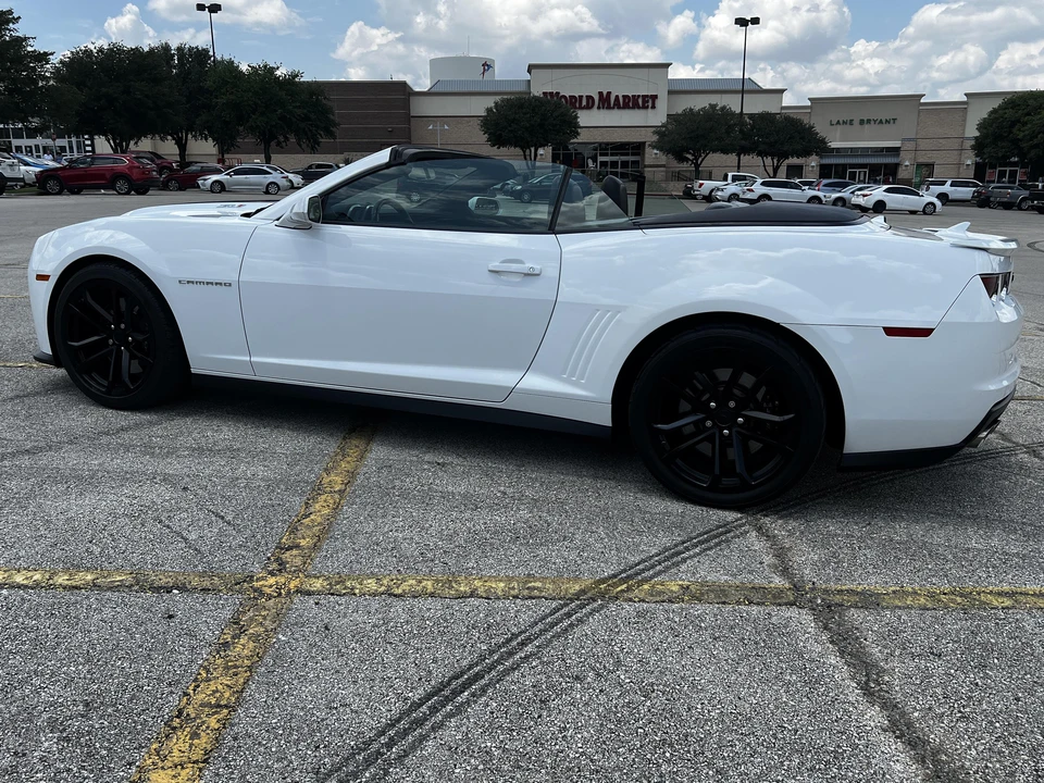 2013 Chevrolet Camaro ZL1 5th Gen - Image 17 of 31