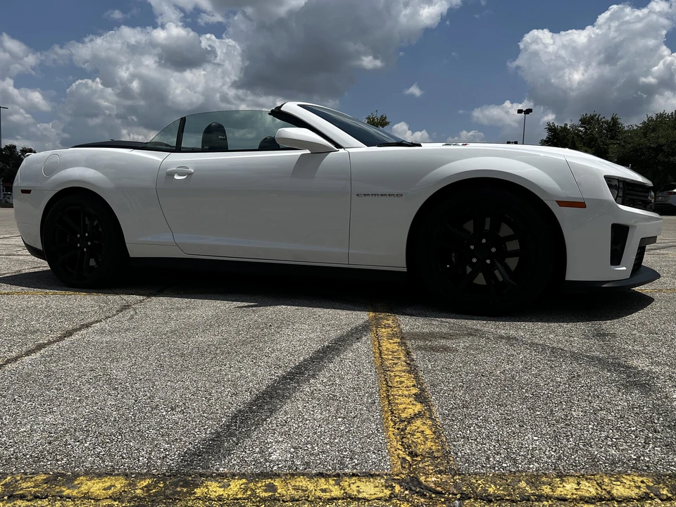 2013 Chevrolet Camaro ZL1 5th Gen - Image 28 of 31