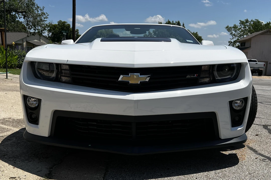 2013 Chevrolet Camaro ZL1 5th Gen - Image 2 of 31