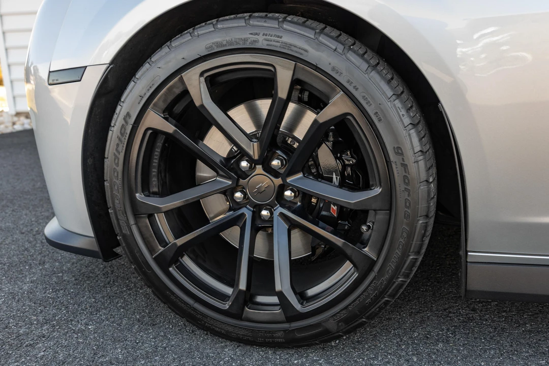2013 Chevrolet Camaro ZL1 5th Gen - Image 23 of 31