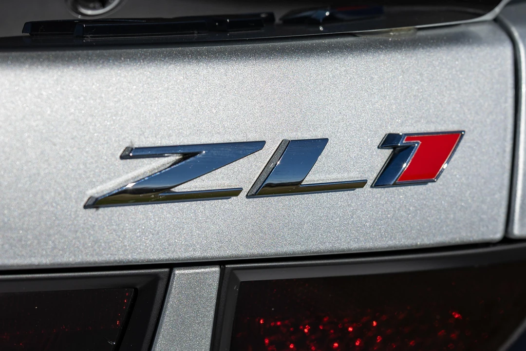 2013 Chevrolet Camaro ZL1 5th Gen - Image 18 of 31