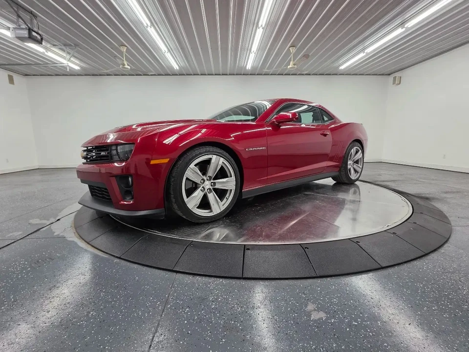 2013 Chevrolet Camaro ZL1 5th Gen - Image 2 of 31