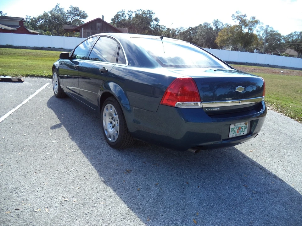 2013 Chevrolet Caprice - Image 4 of 16