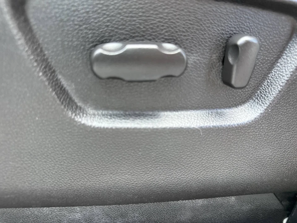 2013 Chevrolet - Image 18 of 21