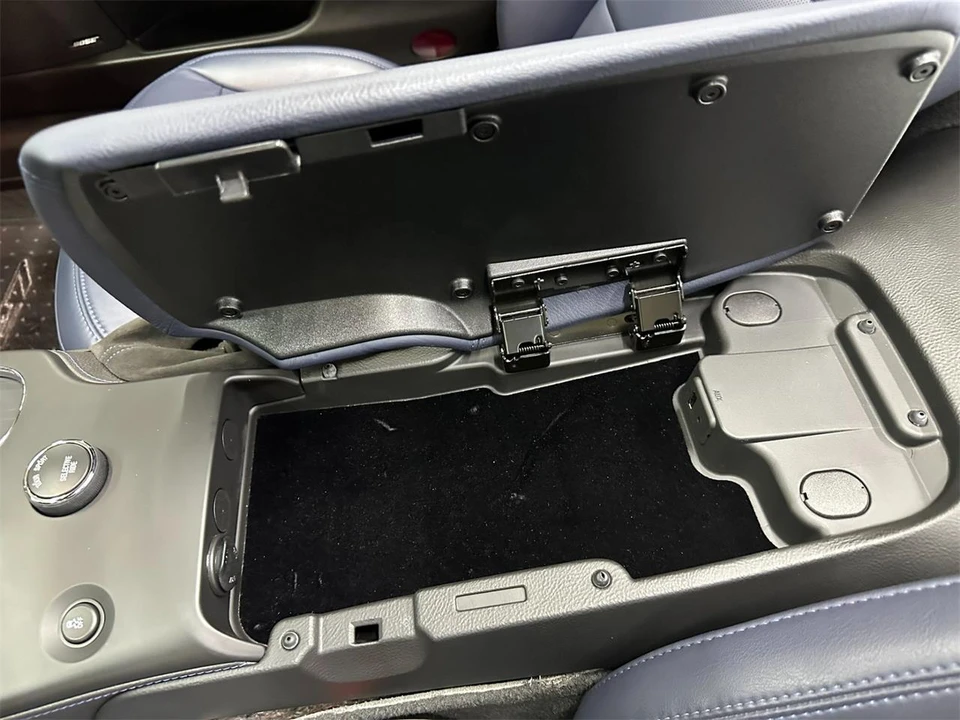 2013 Chevrolet - Image 25 of 31