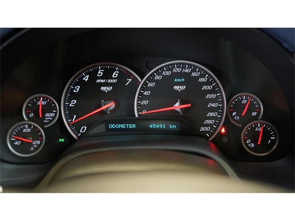 2013 Chevrolet Corvette C6 - Image 16 of 31