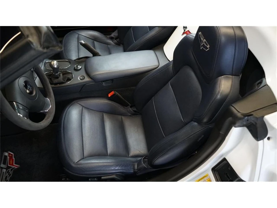 2013 Chevrolet Corvette C6 - Image 11 of 31