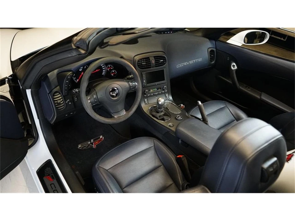 2013 Chevrolet Corvette C6 - Image 9 of 31