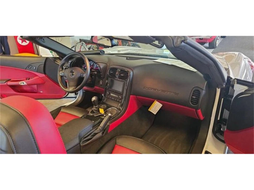 2013 Chevrolet Corvette C6 - Image 10 of 23