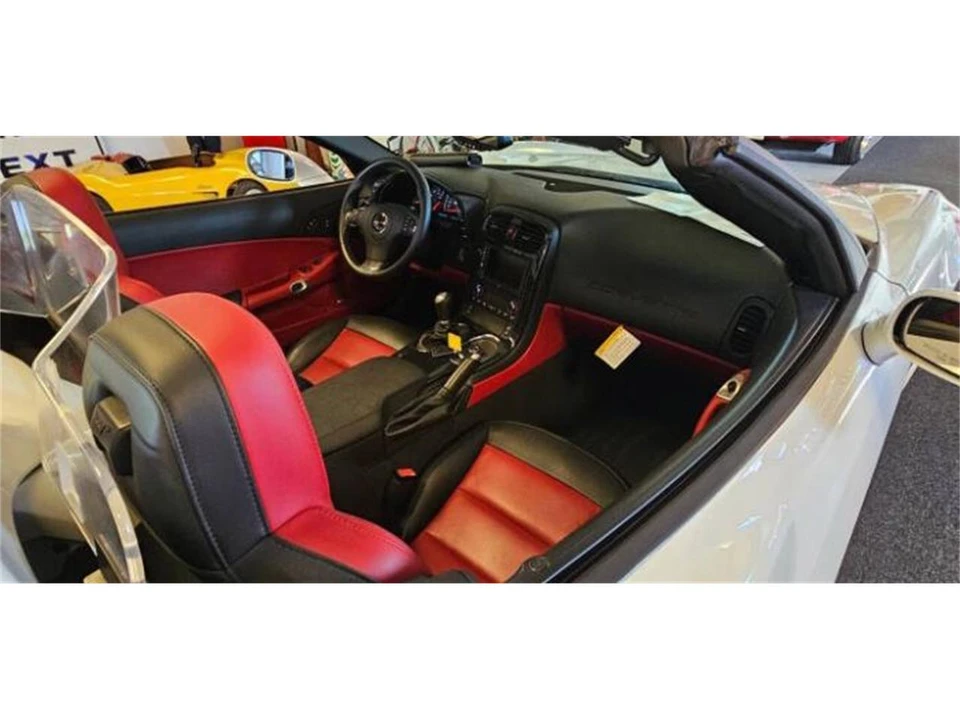 2013 Chevrolet Corvette C6 - Image 11 of 23