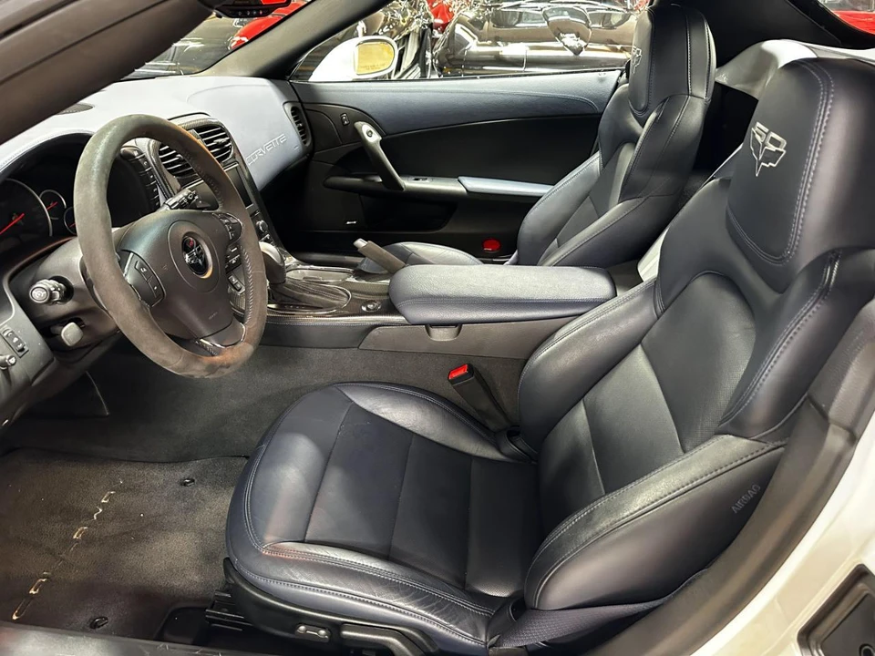 2013 Chevrolet Corvette C6 - Image 25 of 31