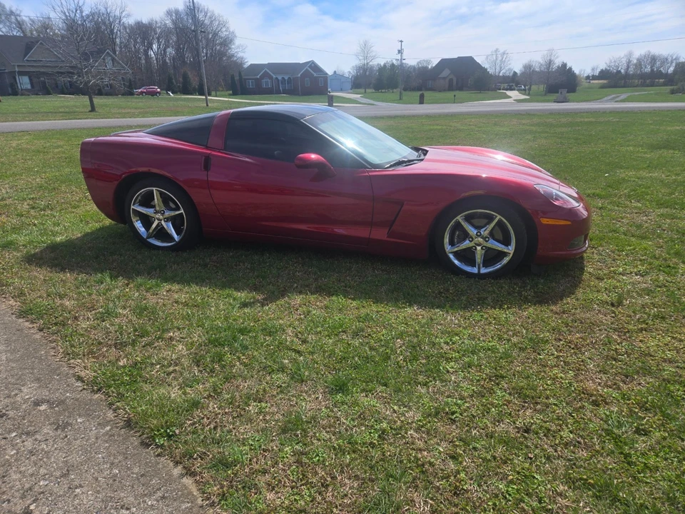 2013 Chevrolet Corvette C6 - Image 2 of 10
