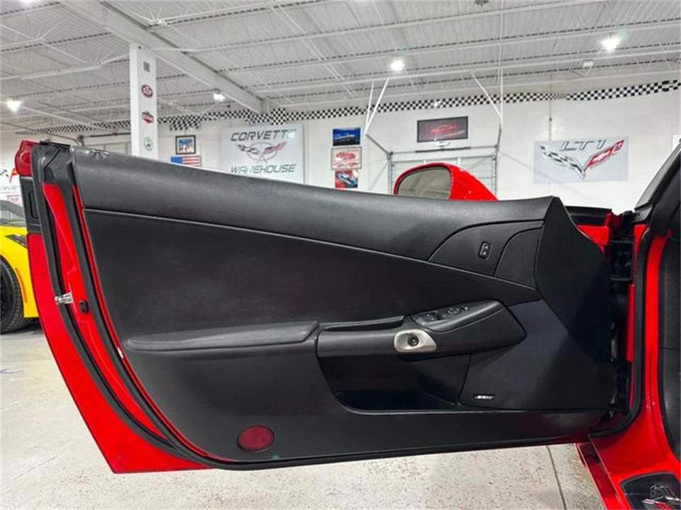 2013 Chevrolet Corvette C6 - Image 13 of 25