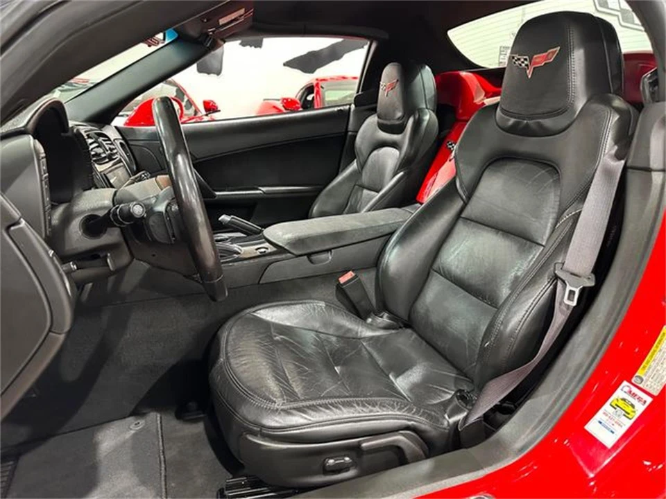 2013 Chevrolet Corvette C6 - Image 8 of 25