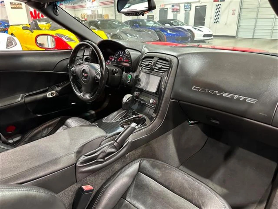 2013 Chevrolet Corvette C6 - Image 10 of 25