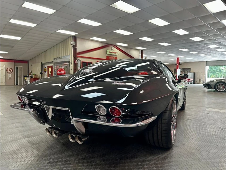 2013 Chevrolet Corvette C6 - Image 16 of 31