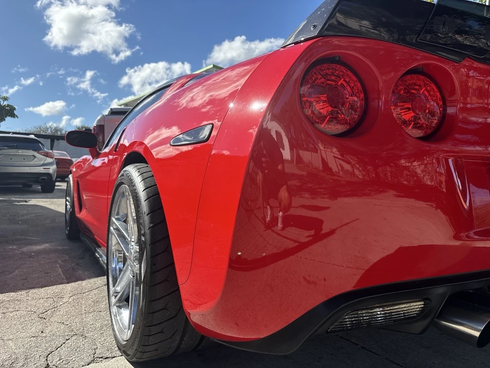 2013 Chevrolet Corvette C6 - Image 2 of 17