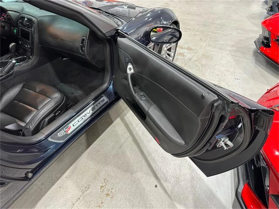 2013 Chevrolet Corvette C6 - Image 16 of 30