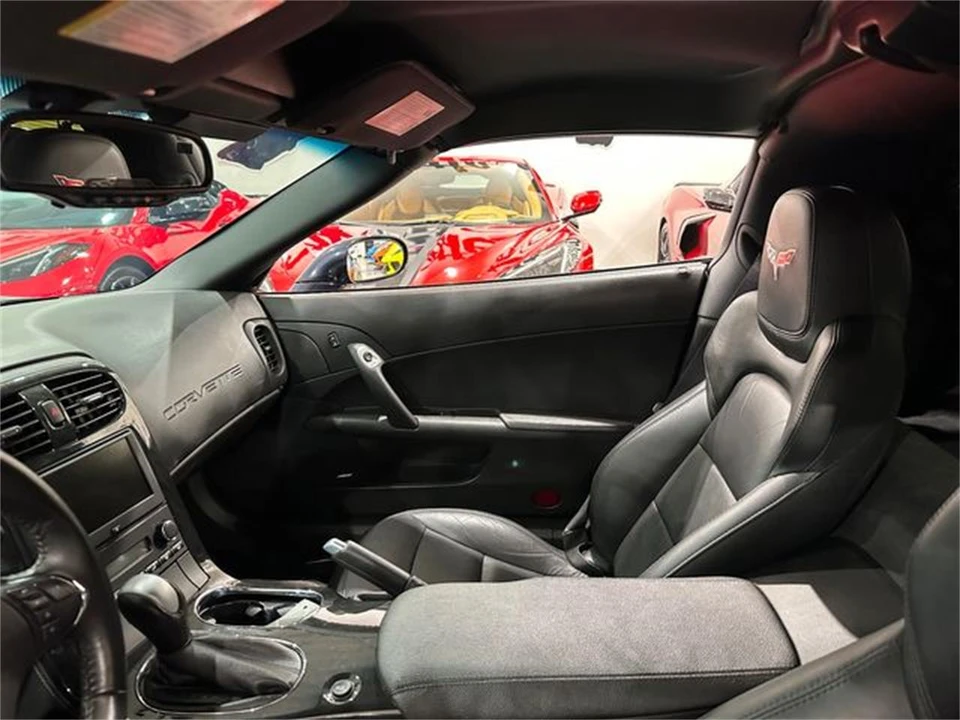 2013 Chevrolet Corvette C6 - Image 13 of 30