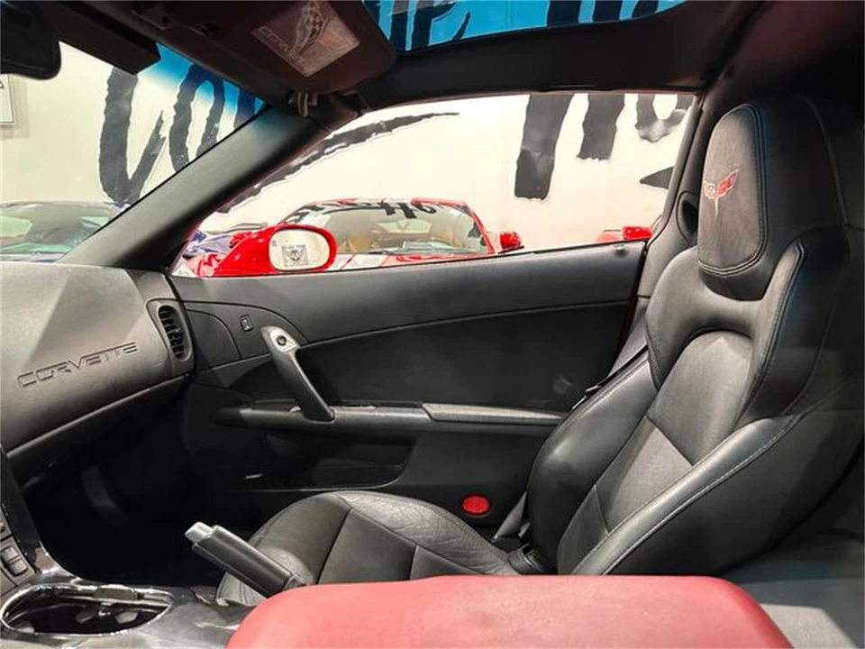 2013 Chevrolet Corvette C6 - Image 11 of 28