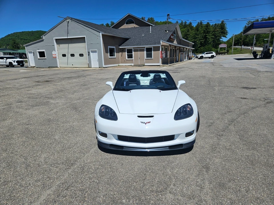 2013 Chevrolet Corvette - Image 2 of 28
