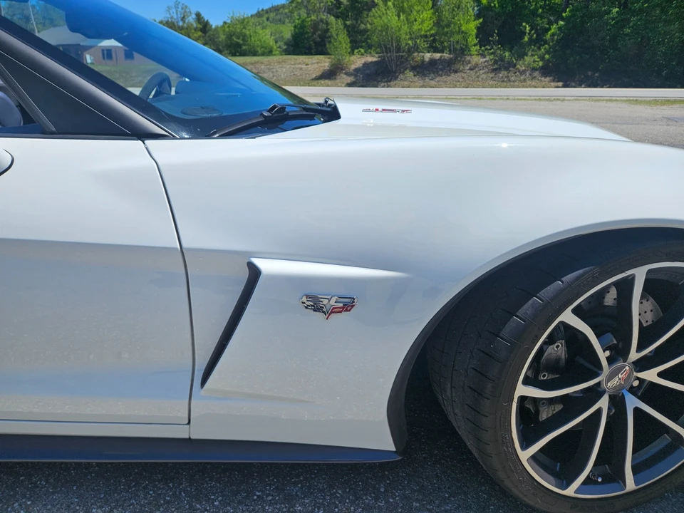 2013 Chevrolet Corvette - Image 8 of 28