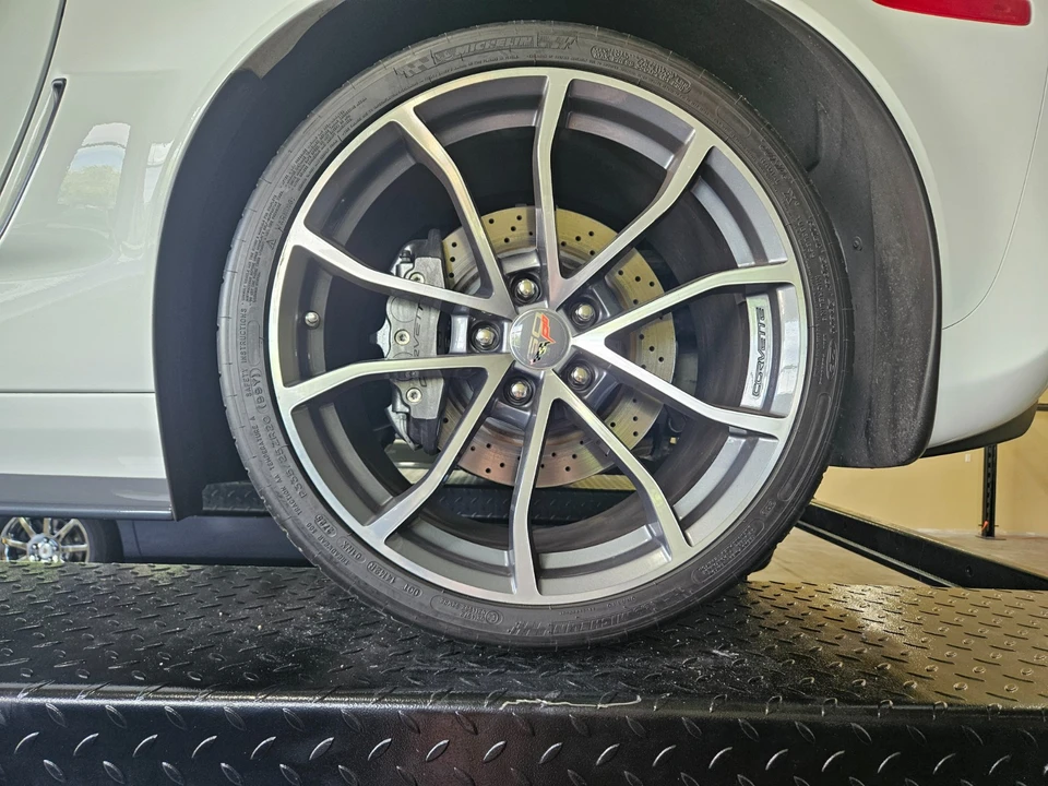 2013 Chevrolet Corvette - Image 21 of 28