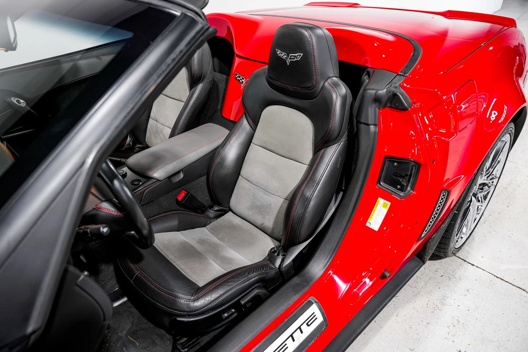 2013 Chevrolet Corvette C6 - Image 19 of 31