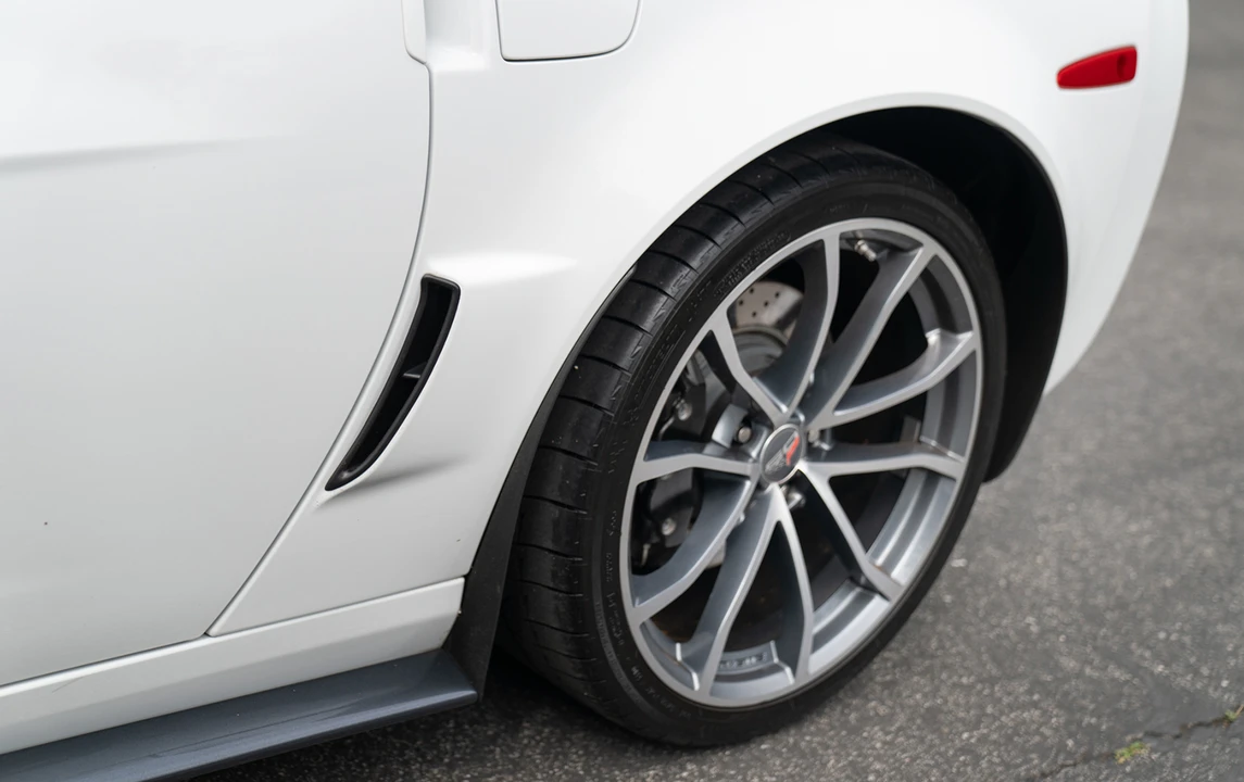 2013 Chevrolet Corvette C6 - Image 12 of 31