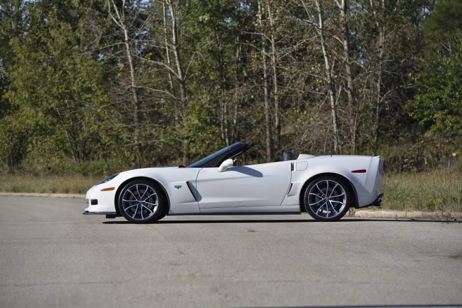 2013 Chevrolet Corvette C6 - Image 2 of 31