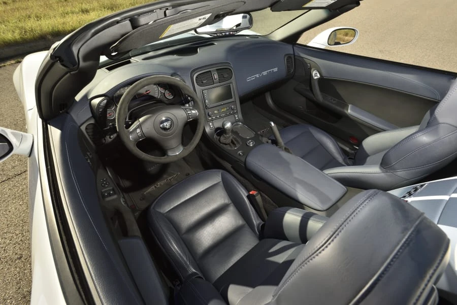 2013 Chevrolet Corvette C6 - Image 28 of 31