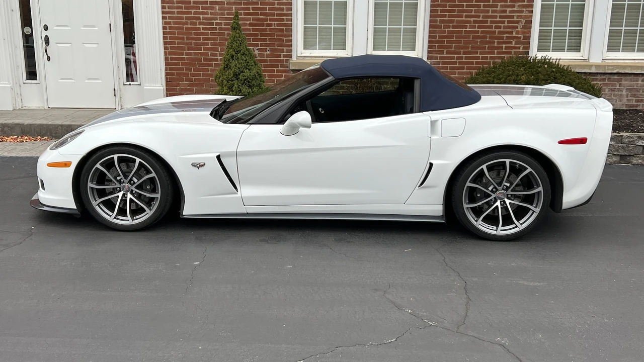 2013 Chevrolet Corvette C6 - Image 10 of 12