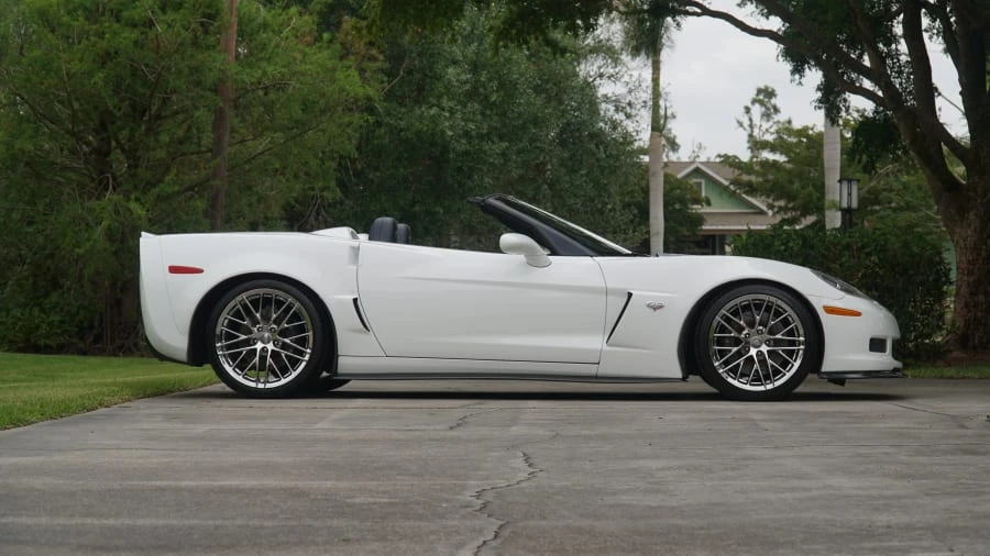 2013 Chevrolet Corvette C6 - Image 2 of 18