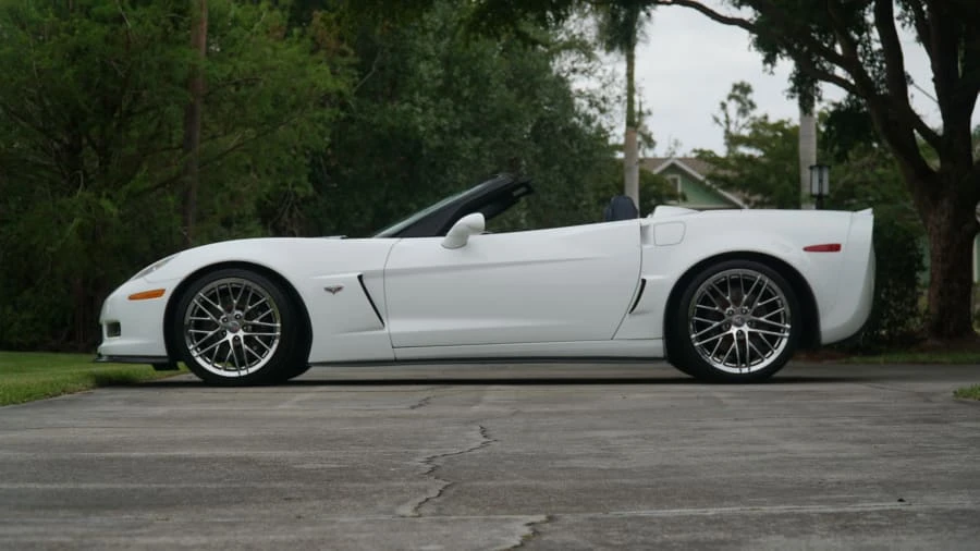 2013 Chevrolet Corvette C6 - Image 17 of 18