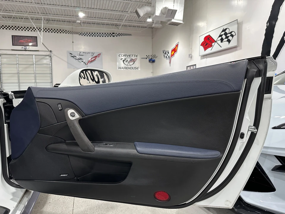 2013 Chevrolet Corvette C6 - Image 16 of 31