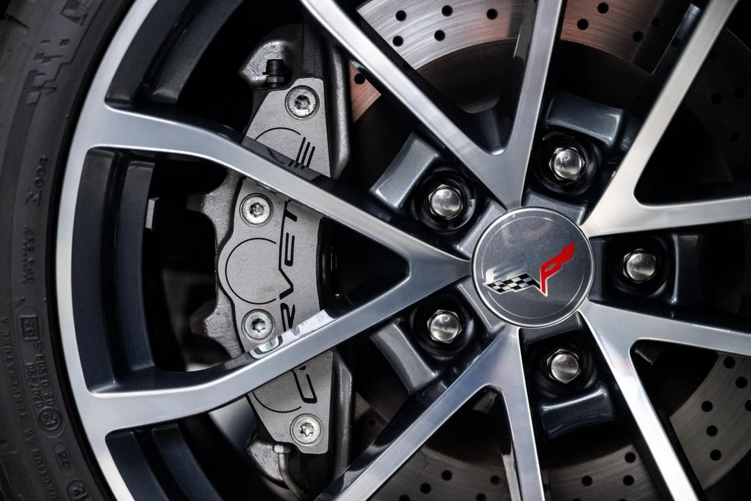 2013 Chevrolet Corvette C6 - Image 23 of 31