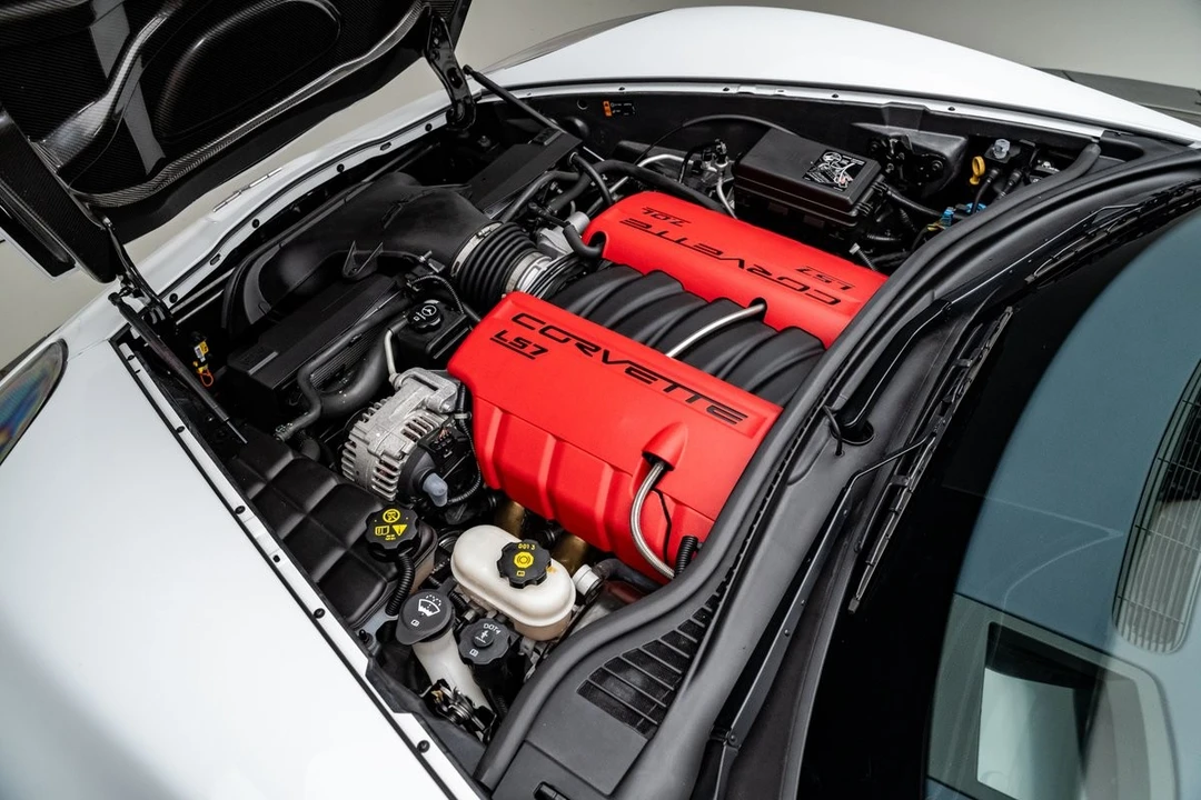2013 Chevrolet Corvette C6 - Image 2 of 31