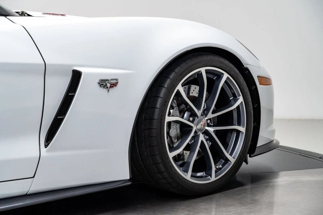 2013 Chevrolet Corvette C6 - Image 20 of 31