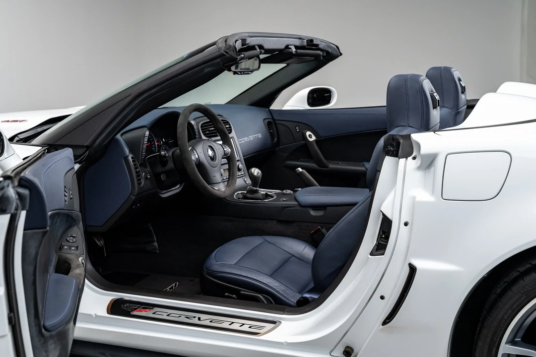2013 Chevrolet Corvette C6 427 Convertible - Image 3 of 31