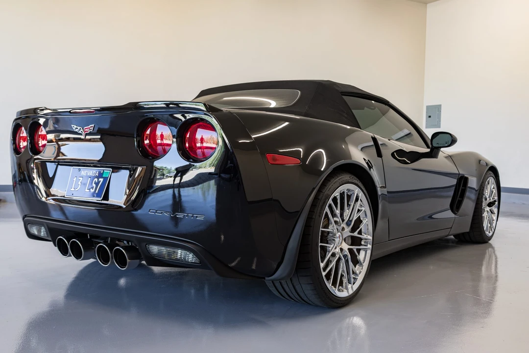 2013 Chevrolet Corvette - Image 15 of 31