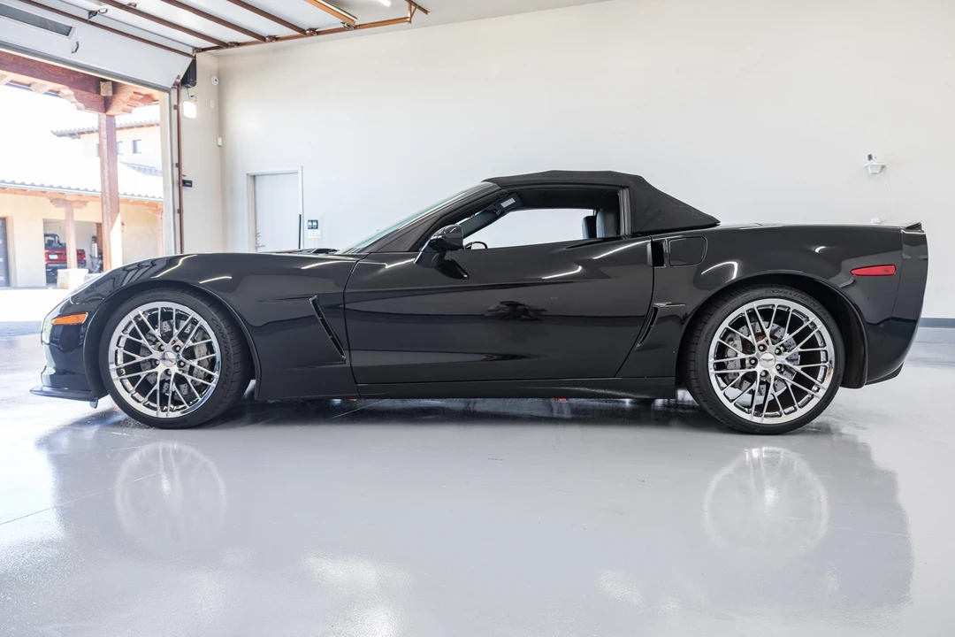 2013 Chevrolet Corvette - Image 18 of 31