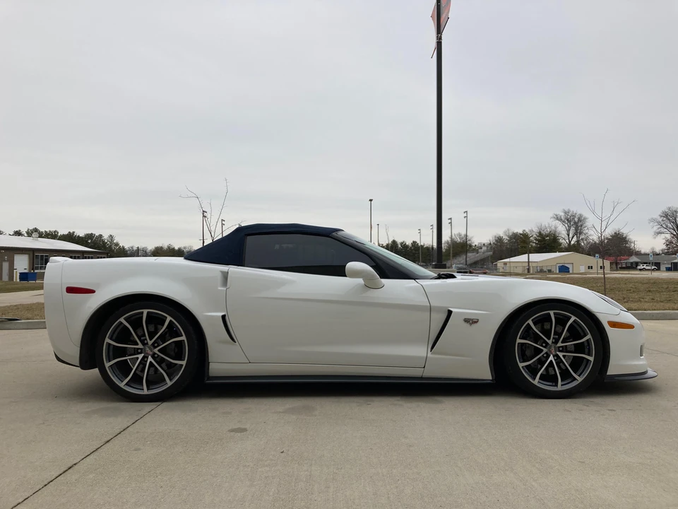 2013 Chevrolet Corvette C6 - Image 13 of 30