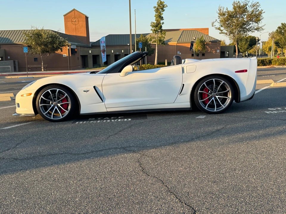 2013 Chevrolet Corvette C6 - Image 8 of 31