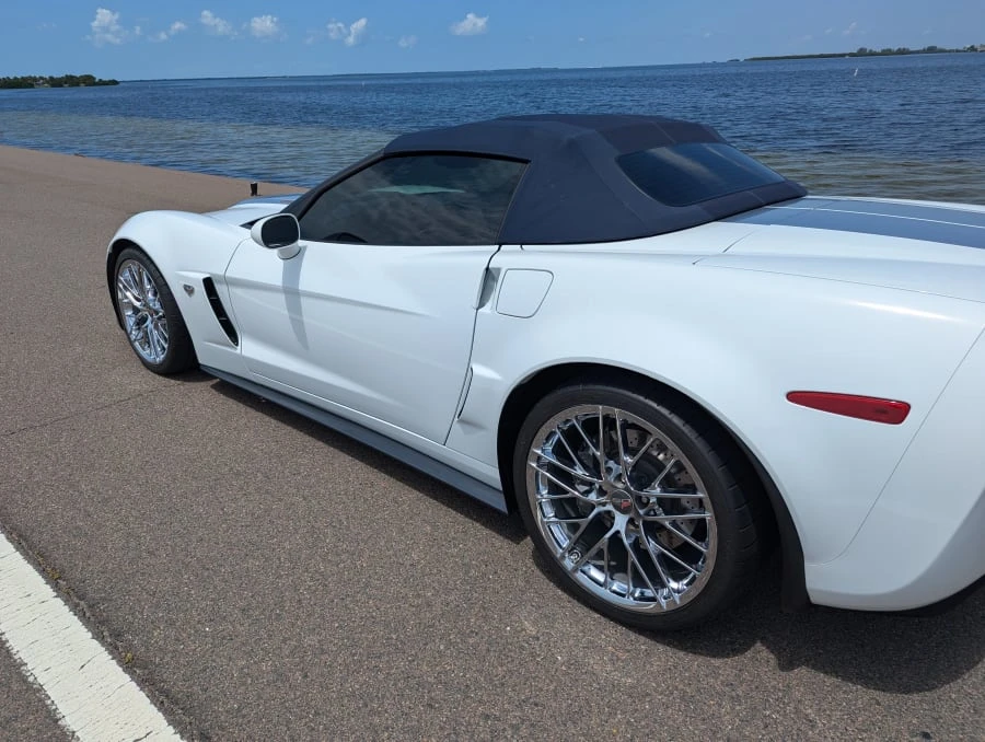 2013 Chevrolet Corvette C6 - Image 8 of 30