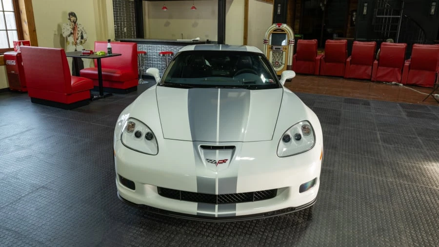 2013 Chevrolet Corvette C6 - Image 2 of 18