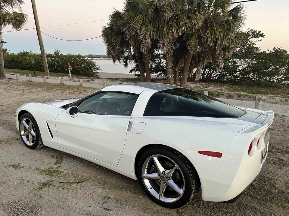 2013 Chevrolet Corvette C6 - Image 4 of 31