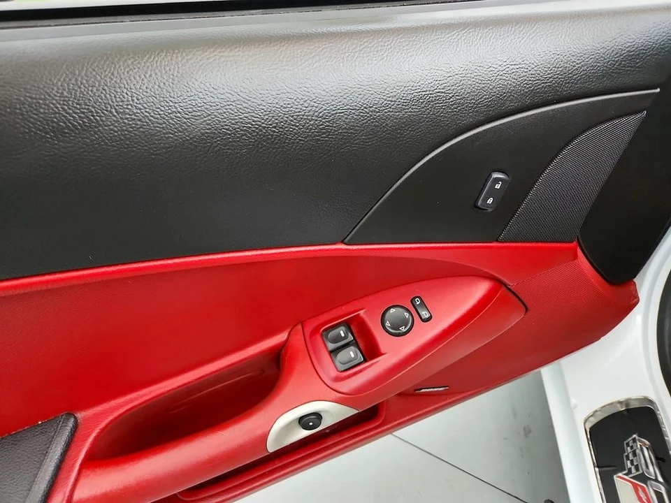 2013 Chevrolet Corvette C6 - Image 20 of 31