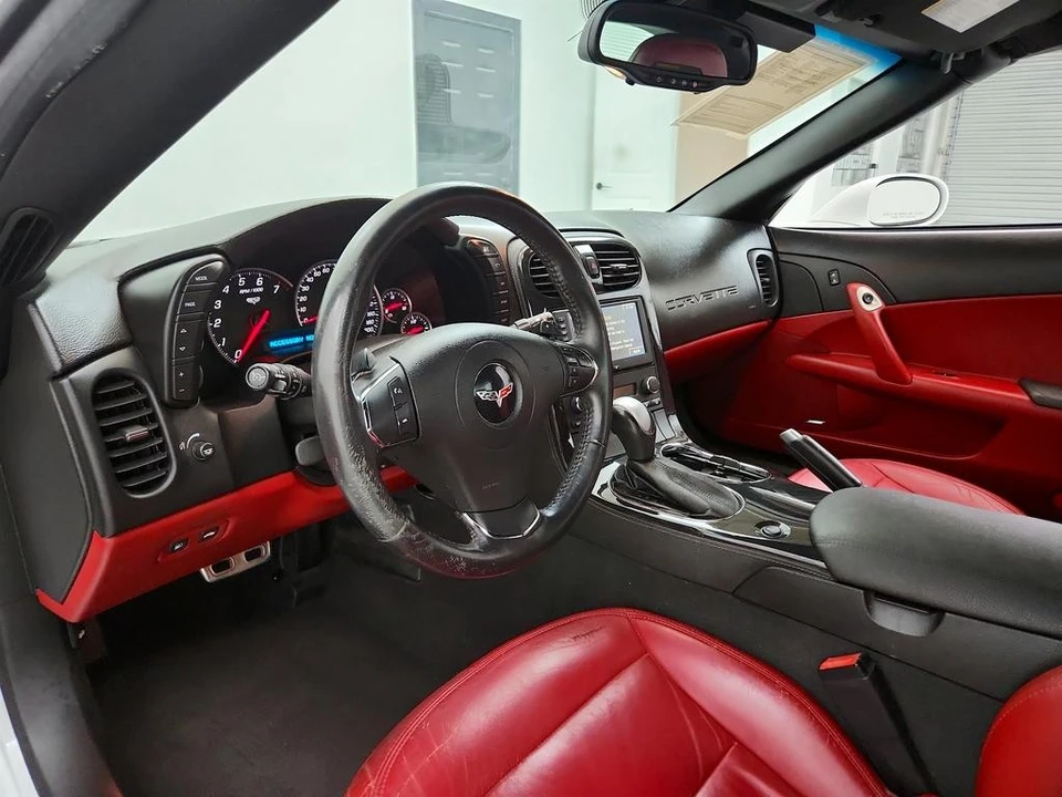 2013 Chevrolet Corvette C6 - Image 13 of 31