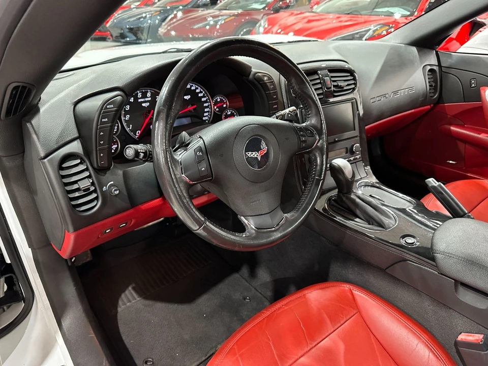 2013 Chevrolet Corvette C6 - Image 15 of 21